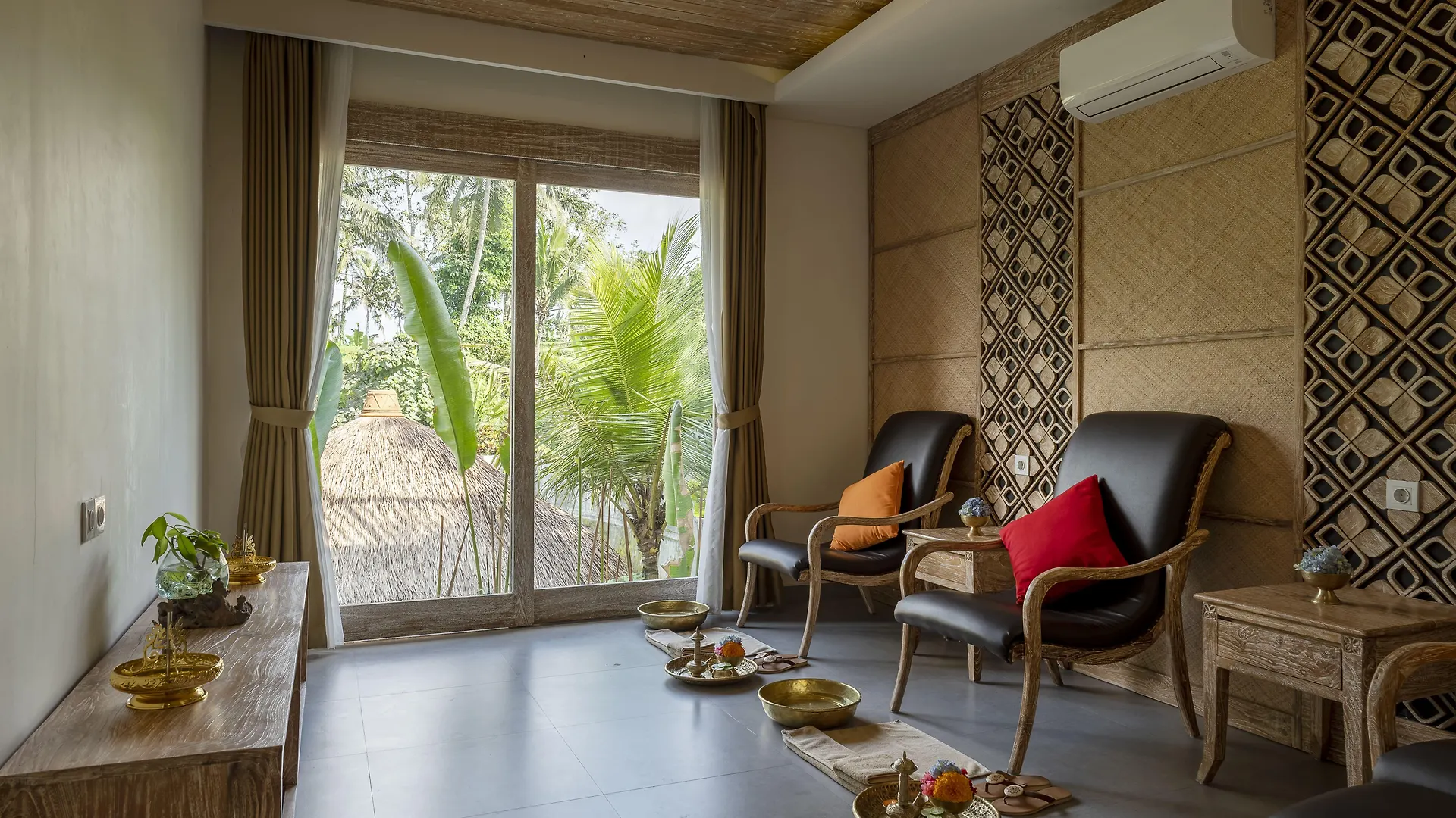 The Sun Of Granary Resort And Villas Ubud  4*, Ubud (Bali)